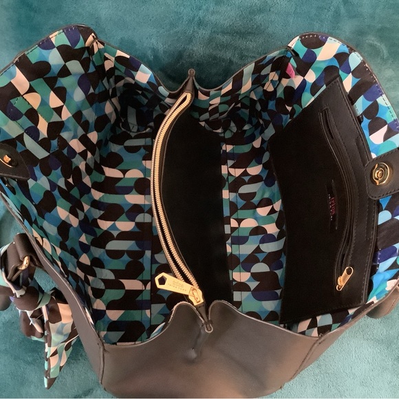 Elegant Trina Turk purse NWOT 🌹 - Picture 4 of 14